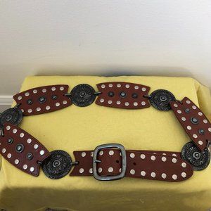 Leather Belt with Silver Metal Medallions!